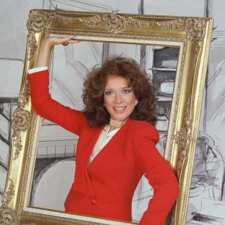 Dixie Carter, who plays Julia Sugarbaker in the CBS television show 'Designing Women', poses inside of a picture frame, California, 1987. (Photo by CBS Photo Archive/Getty Images)
